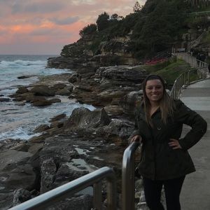 Meet your Posher, Jessica